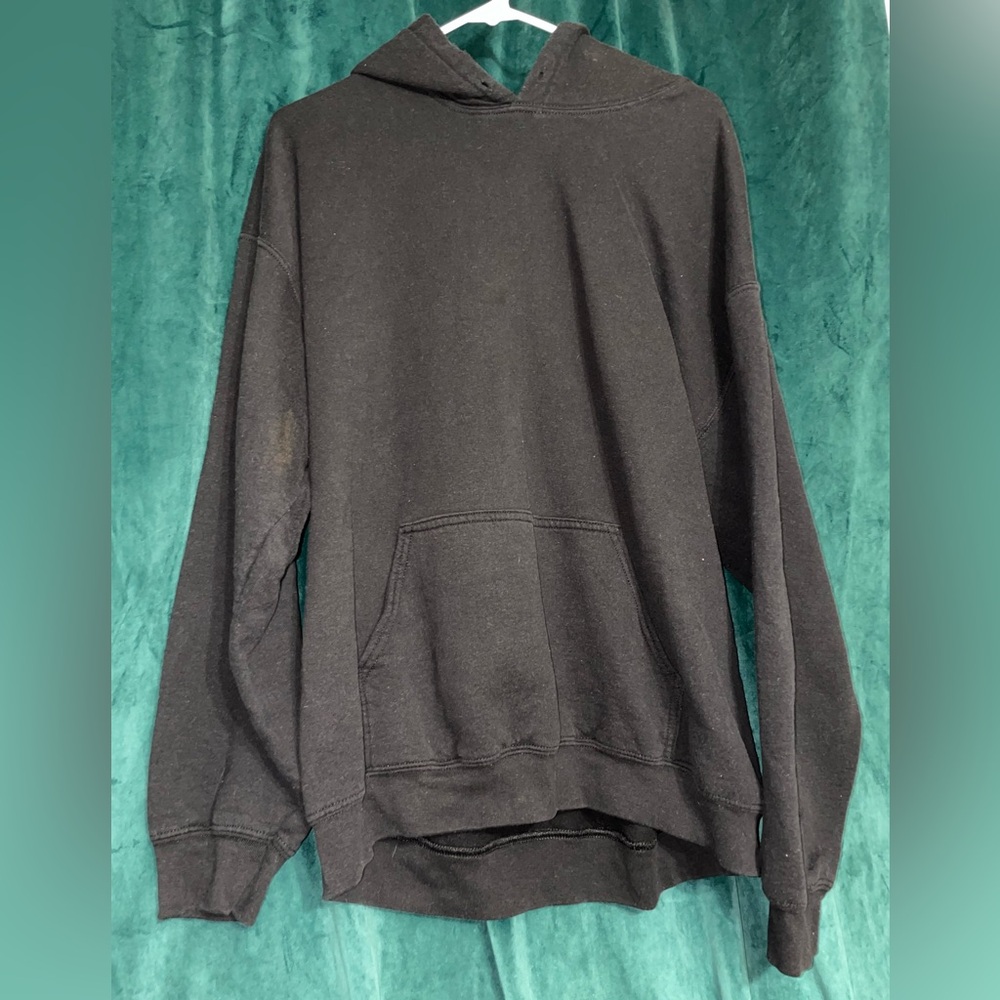 Gildan Men's Black Hoodie Sweatshirt